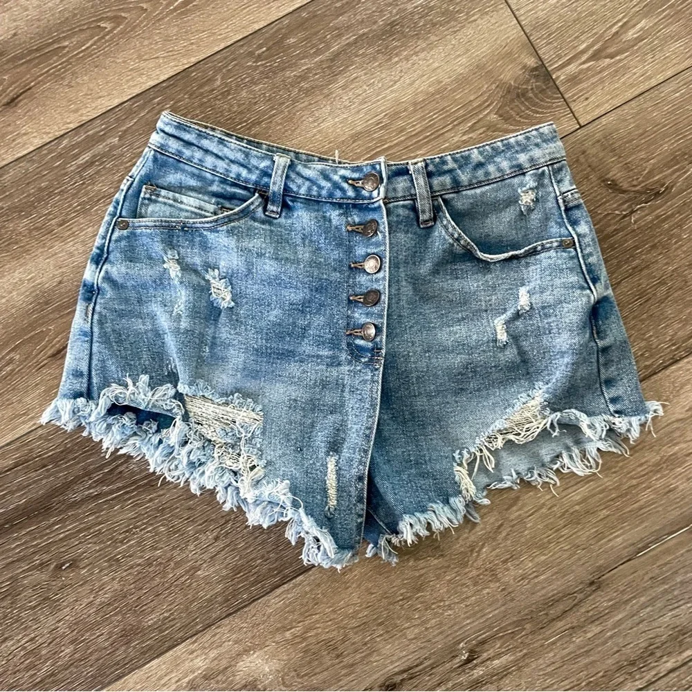 Madden NYC by Steve Madden Distressed Super High Rise jean shorts/Skort Size 7